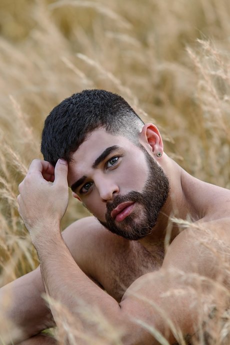 karlitos Amarilla model exclusive pics