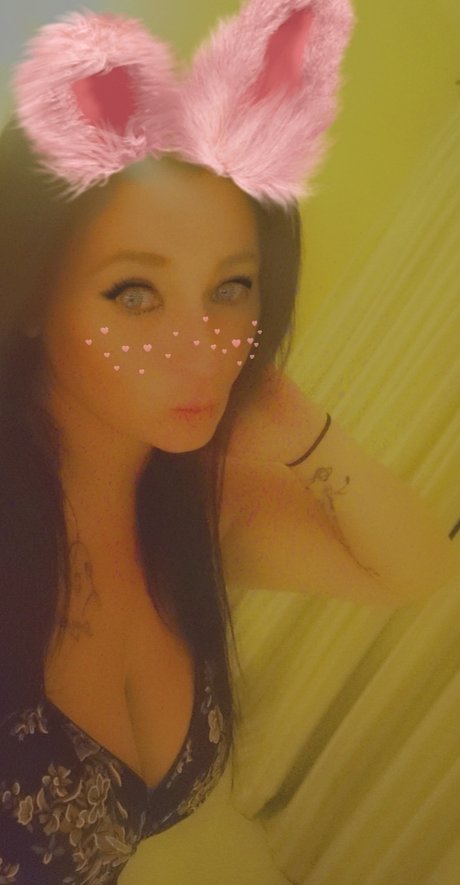 Mistress Nikki UK xxx model archive