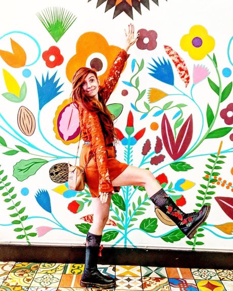 Moon Beam model free pic