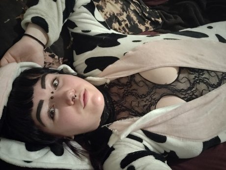 MOO MILF pornstar adult archive