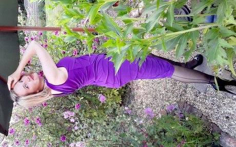 Holly s Nylons star free pictures