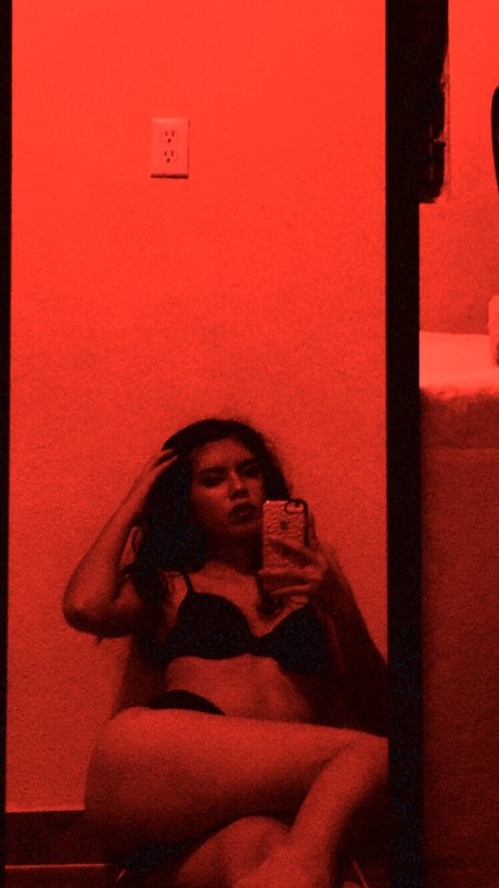 Monii Rdz_ model porn pics