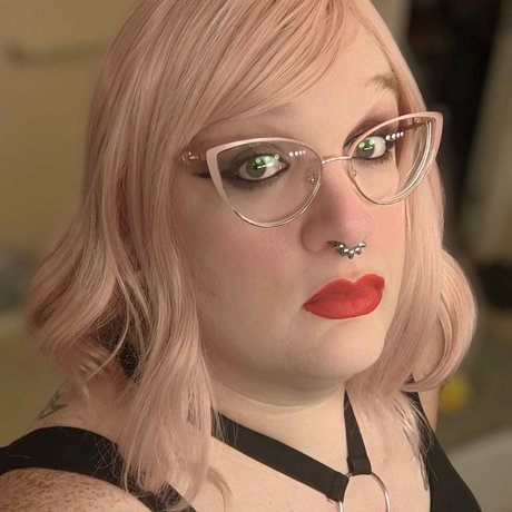 Mommy Morrigan exclusive actress pictures