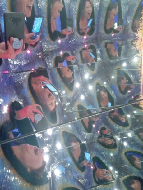 Molly Blingwall VIP hot actress gallery