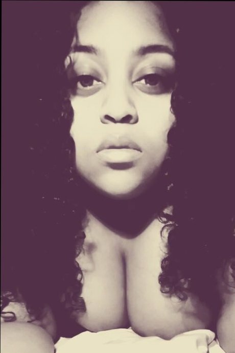 MokkaCakezz pretty pornstar images