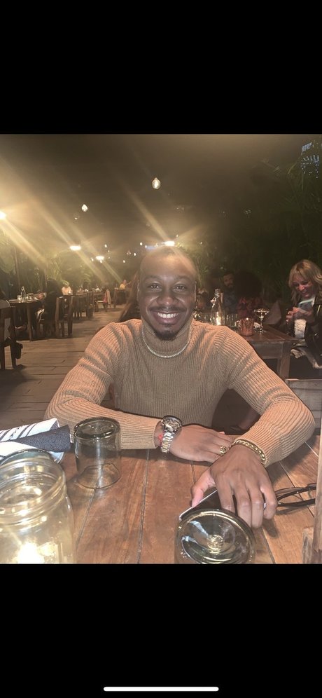 Jsaint model naked pics