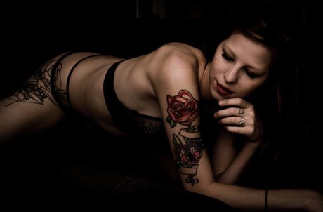 GingerKiss nice actress img