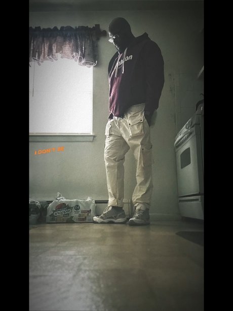 Mr NASSSTIE hot model image