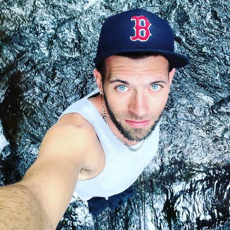 MR Blue22 art actress images