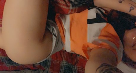 Moxxi sexy actress pictures