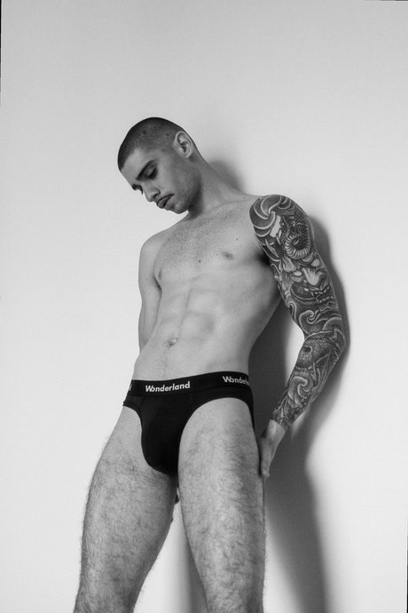 Motorista Matheus xxx model image