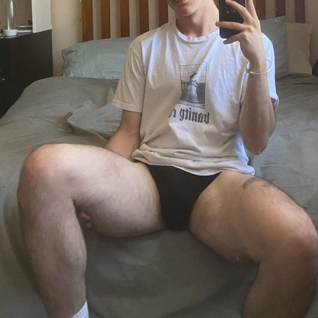 Decy model nice image