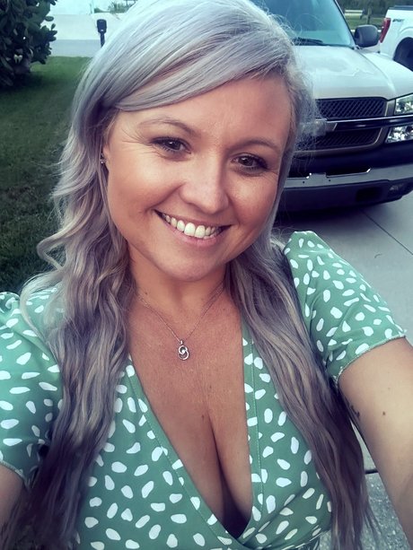 HairGoddess69 model sexy pictures