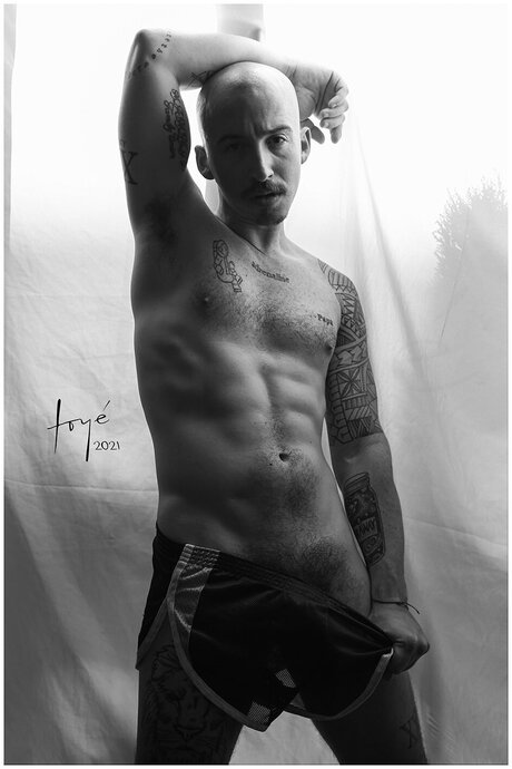 _Male Nude Photography_ high quality model image