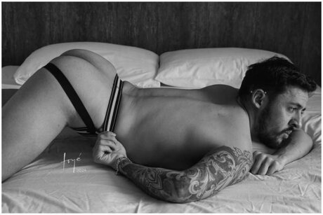 _Male Nude Photography_ art actress archive