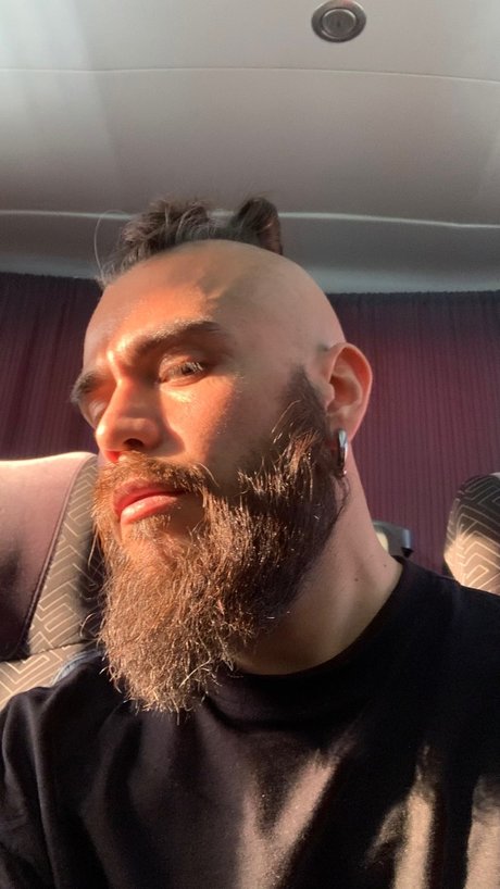 Mr KOKO pornstar beautiful pictures