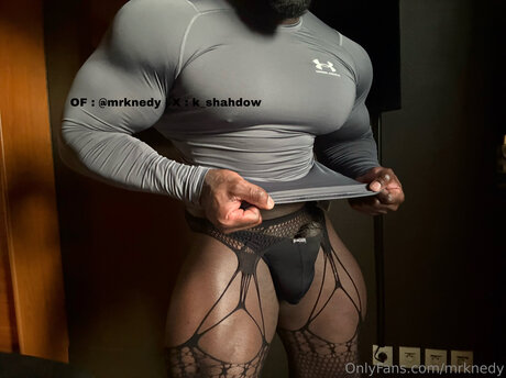 Look Better Naked pornstar img