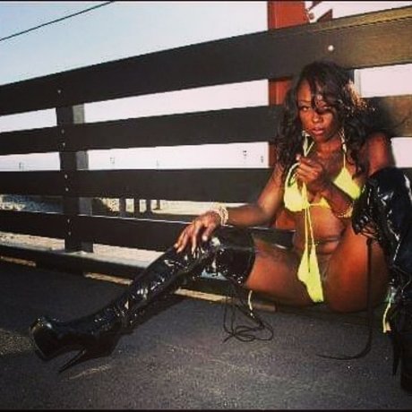 Hersheyz Coco perfect model pics