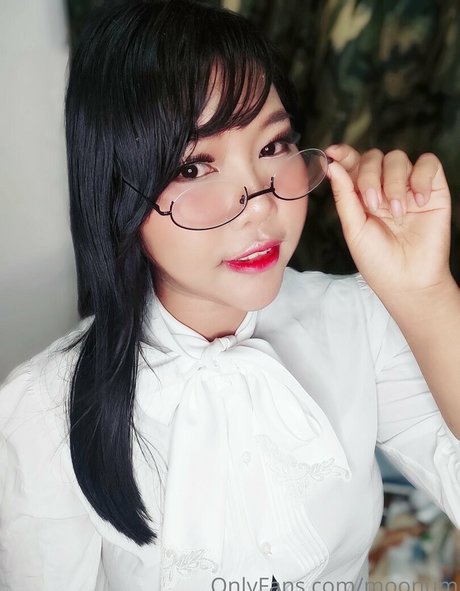 moonum high quality model images