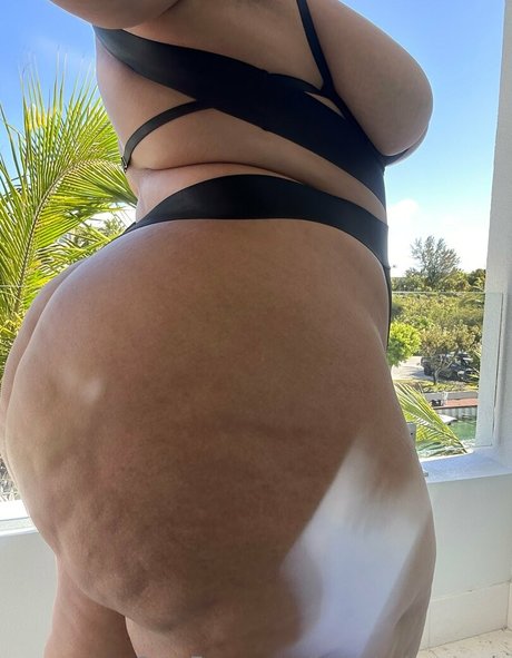 Babyhollywood pretty model photos