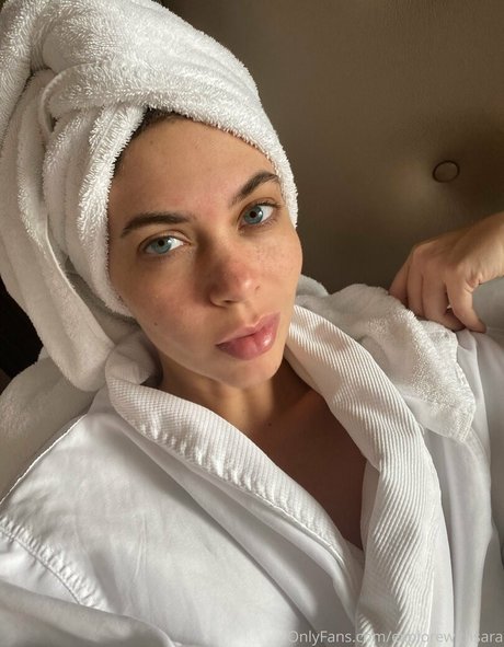 withlovesaraxo star hd image