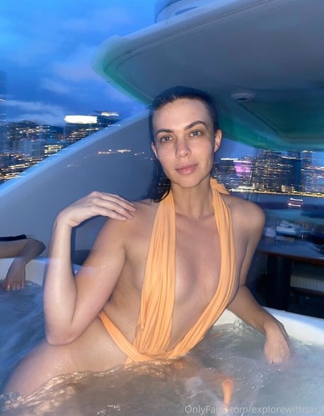 withlovesaraxo nude actress pics