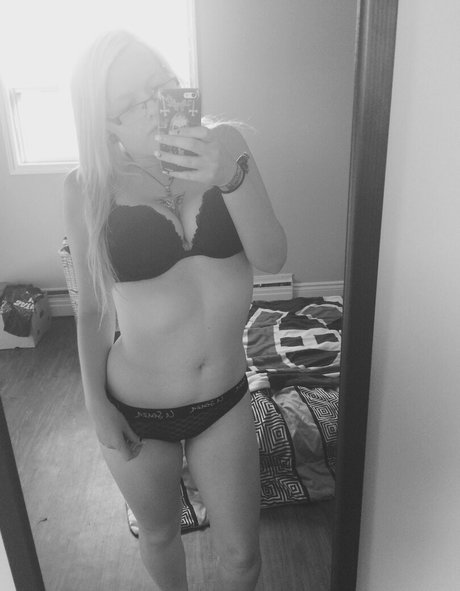 bellachelseafree hot pornstar pic