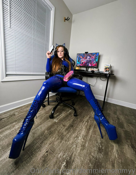 one onlyfans free nude pic