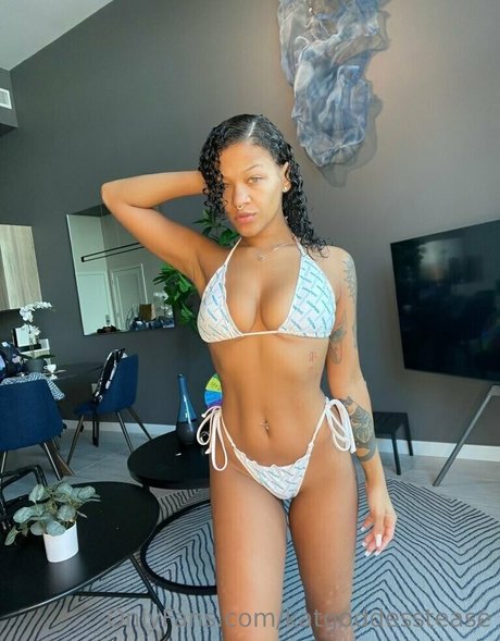 katgoddesstease pornstar hd pic