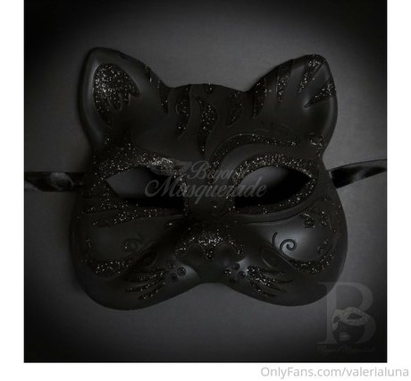 valerialuna model pretty images