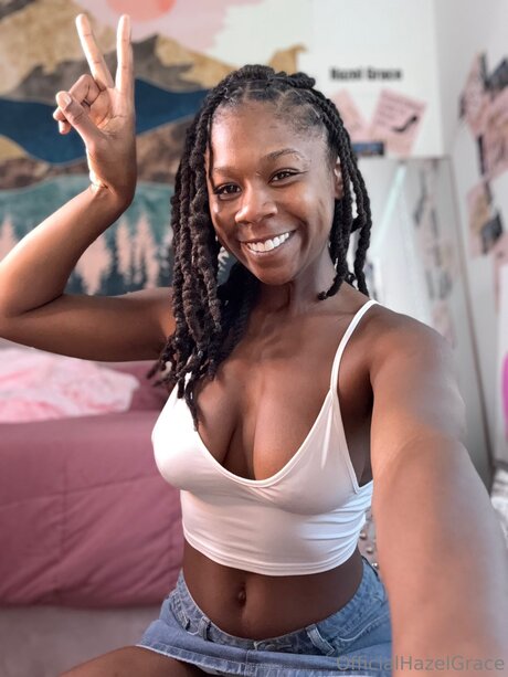 iwanthazelgrace model nudes archive