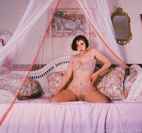 plantgalfree sexy pornstar image