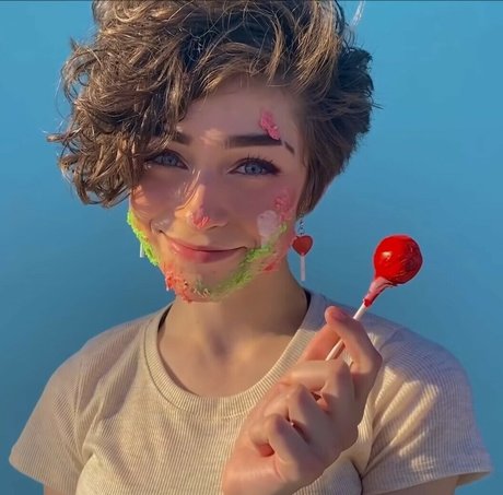 graceful addison nice star pics