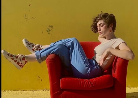 graceful addison perfect actress image