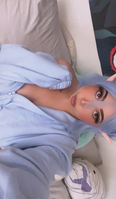 luxfree model pretty picture