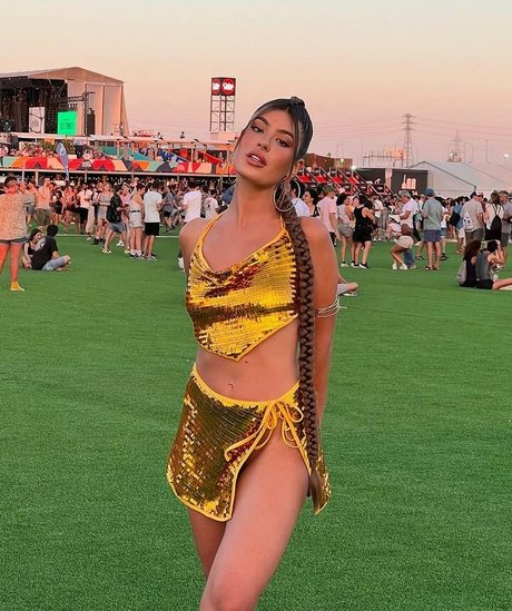 Sara Fructuoso star nude archive