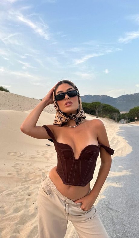 Sara Fructuoso nice model pic