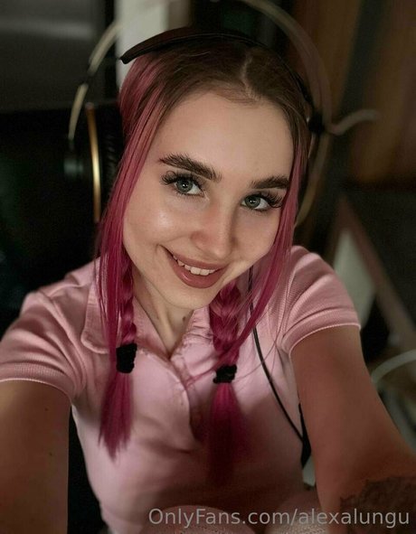 alexalungu perfect model images