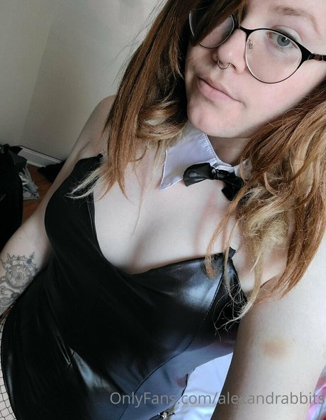 alexandrabbits exclusive star pic