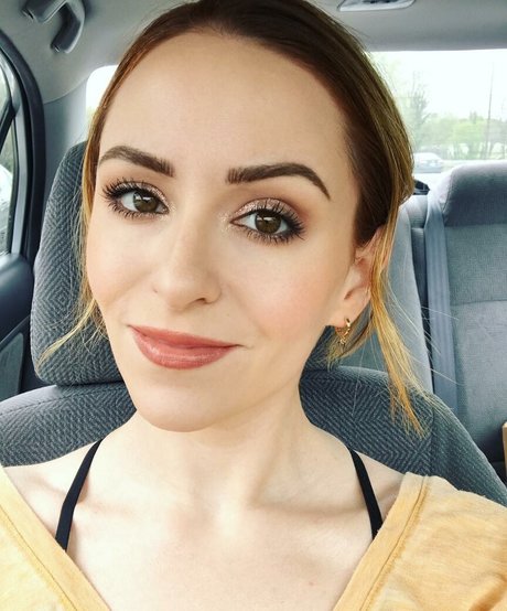 big tits petite onlyfans top pic