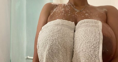 tgodddess erotic actress galleries