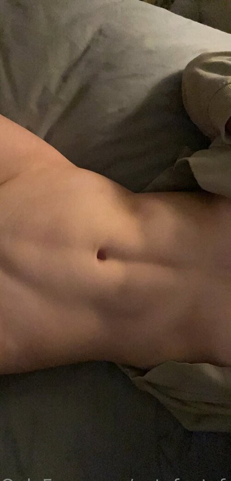 cutefeetyfeet star erotic photos