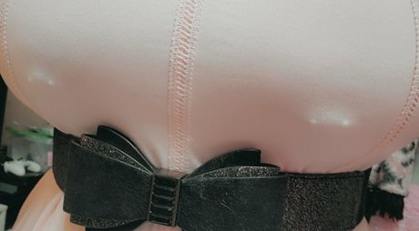 xxxglowyxxx pornographic model photos