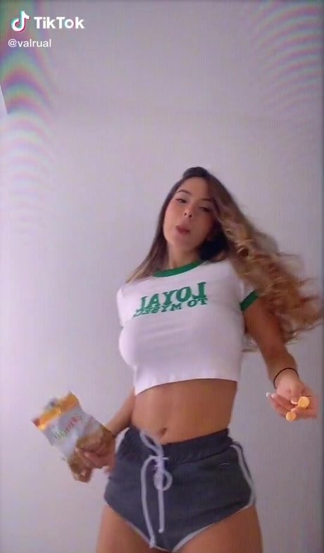 valrual xxx pornstar galleries