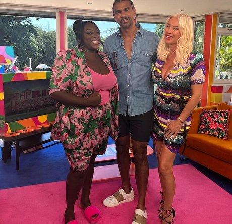 Denise Van Outen perfect actress image