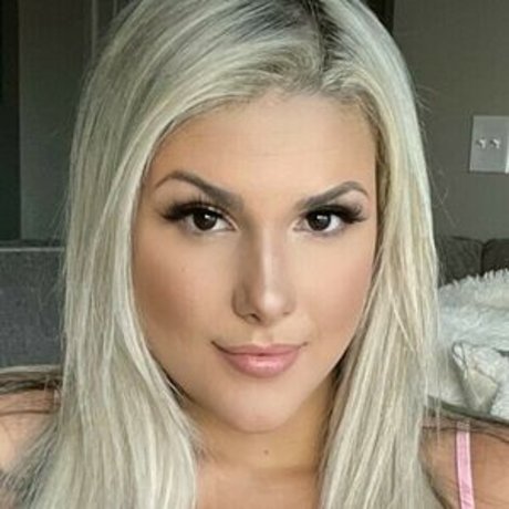 Caterina Thom hd pornstar gallery