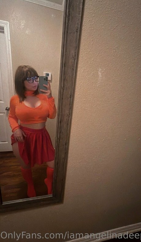 iamangelinadeep pretty actress photo