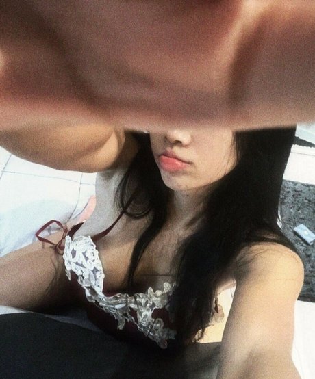 minnie x nude model pictures