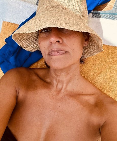 Tracee Ellis Ross pretty star pics