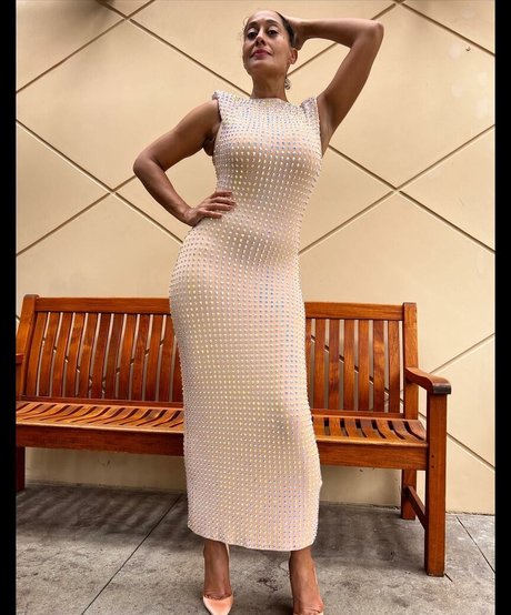 Tracee Ellis Ross model hot img